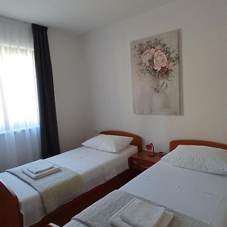 טרוגיר Apartmani Ferdi מראה חיצוני תמונה