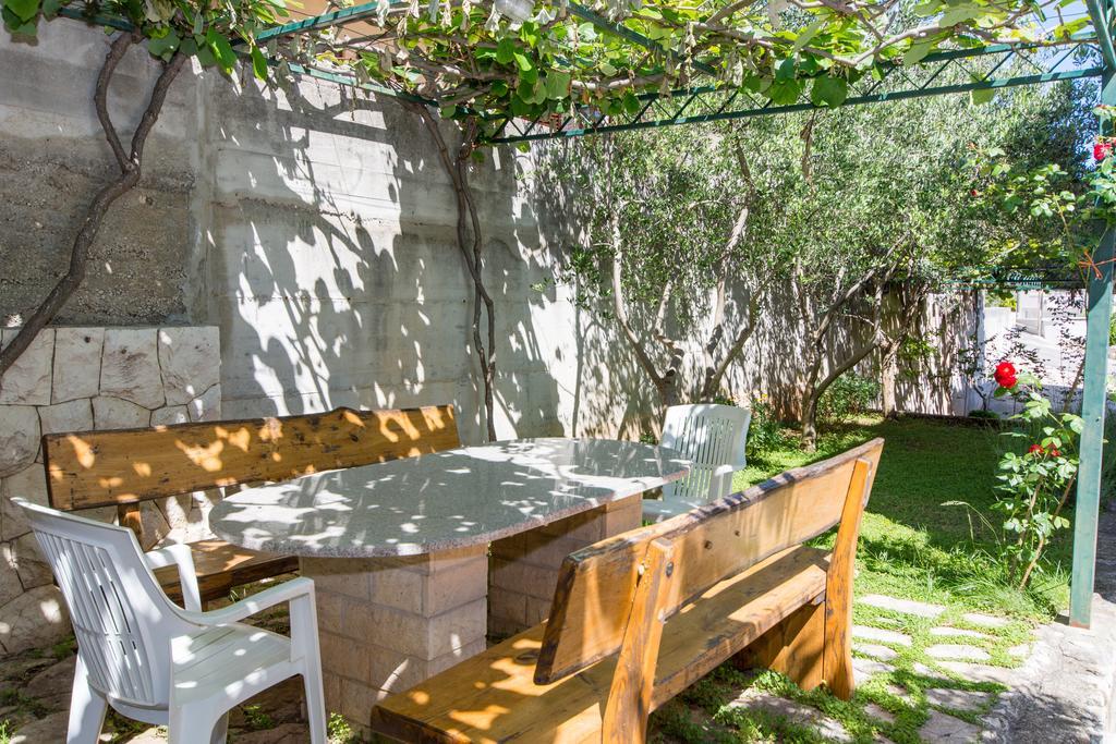 טרוגיר Apartmani Ferdi מראה חיצוני תמונה